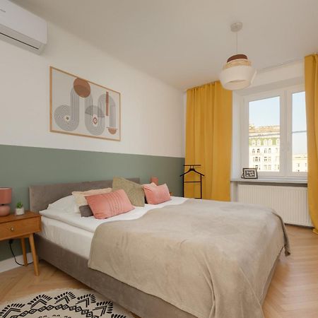 Apartment For 6 People Near Royal Baths Park By Renters Prestige 바르샤바 외부 사진